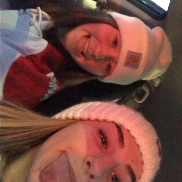 Meet your Posher, Jordyn - Picture 1 of 1